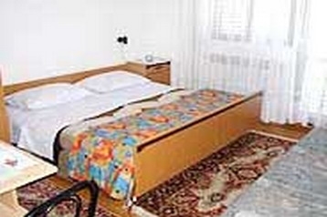 Hrvatska Privát Crni Lug, Eksterijer